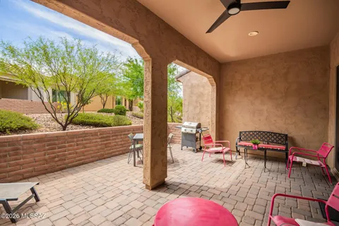 $410,000 | 1648 Horned Lark Drive, Green Valley, AZ 85614