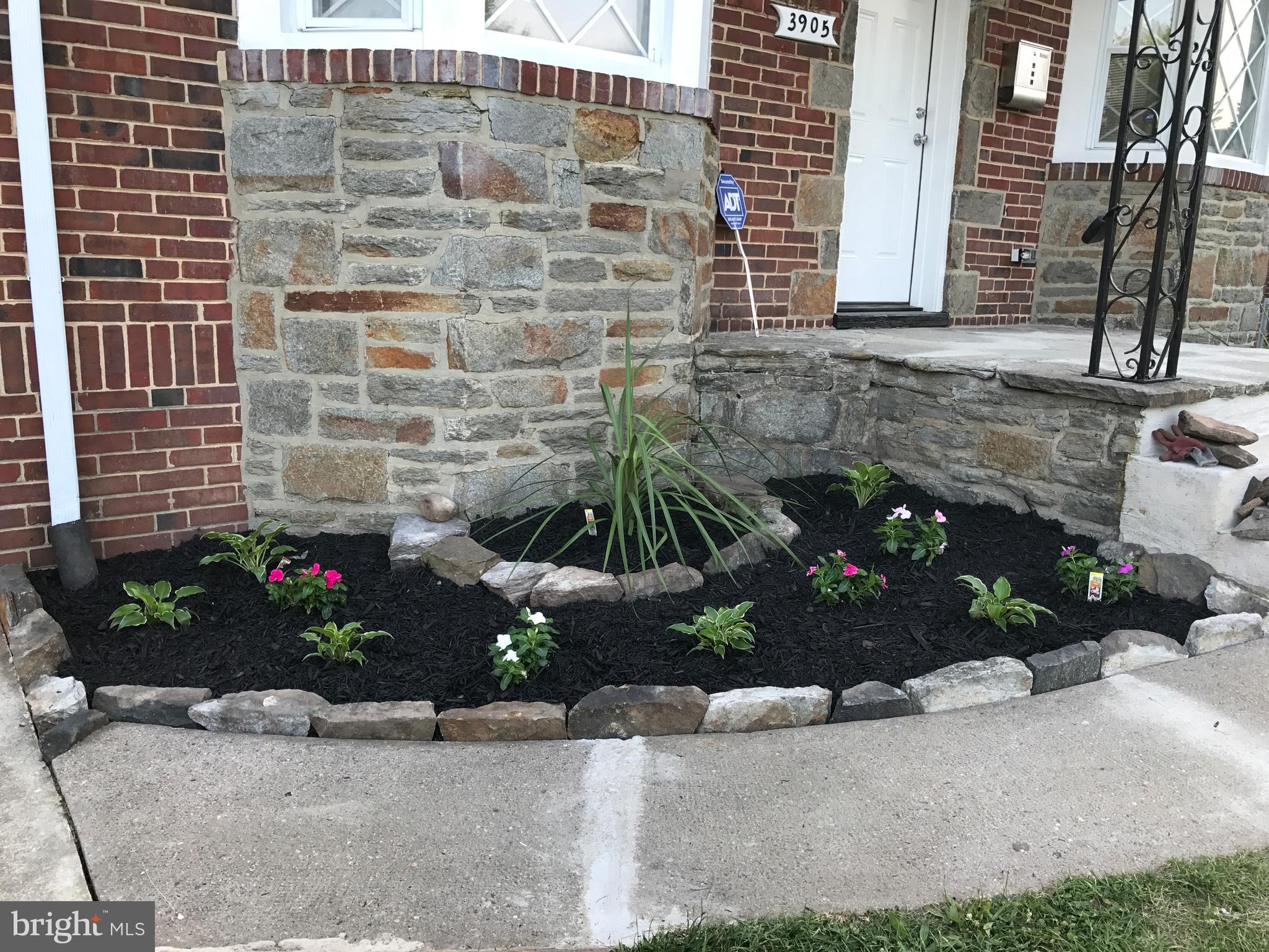 3905 Ridgecroft Road Baltimore, MD 21206 - Photo 23 of 30 Exterior (Front) - lovely garden