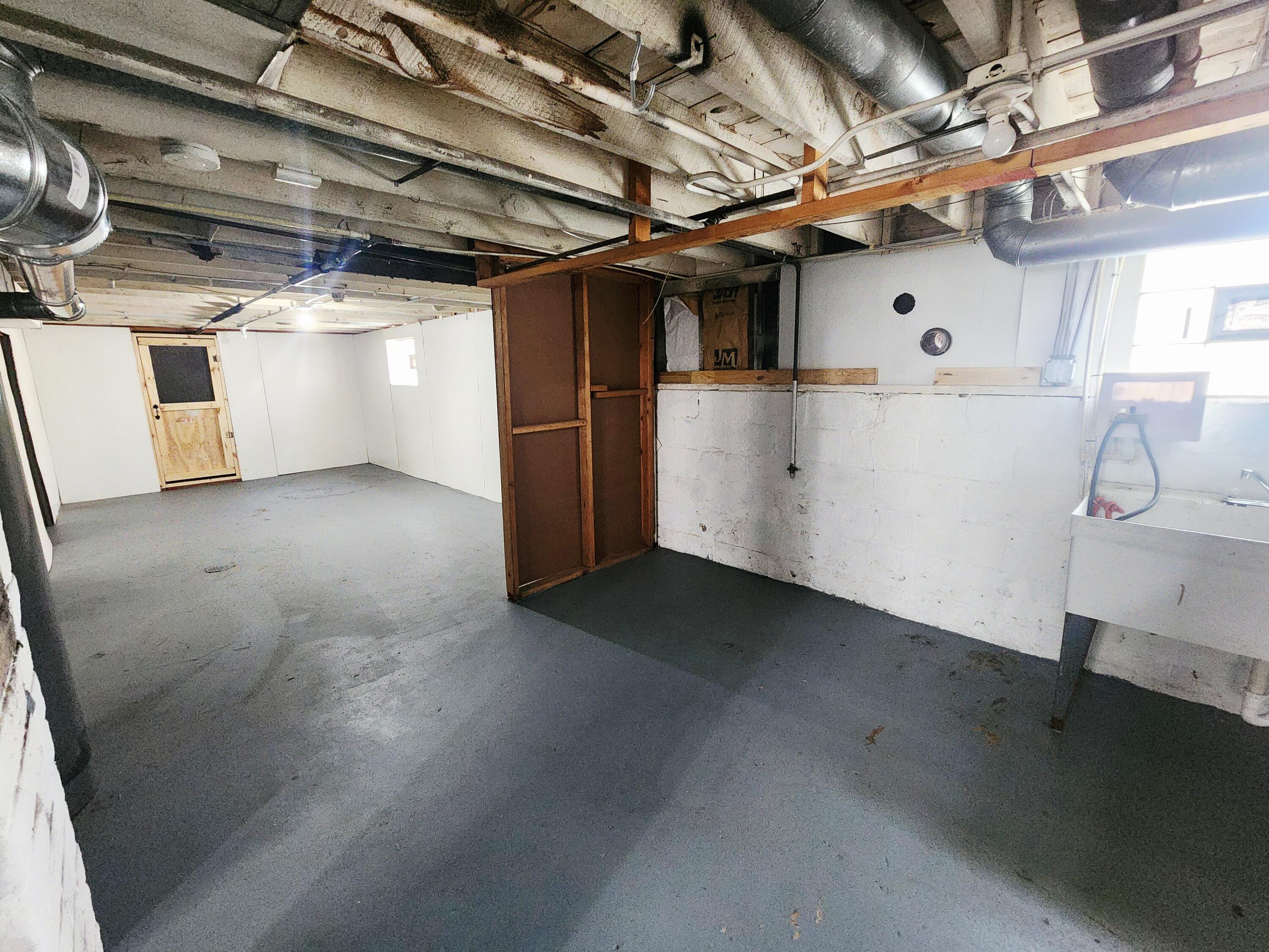 934 Field Street Hammond, IN 46320 - Photo 16 of 18 3000x2250