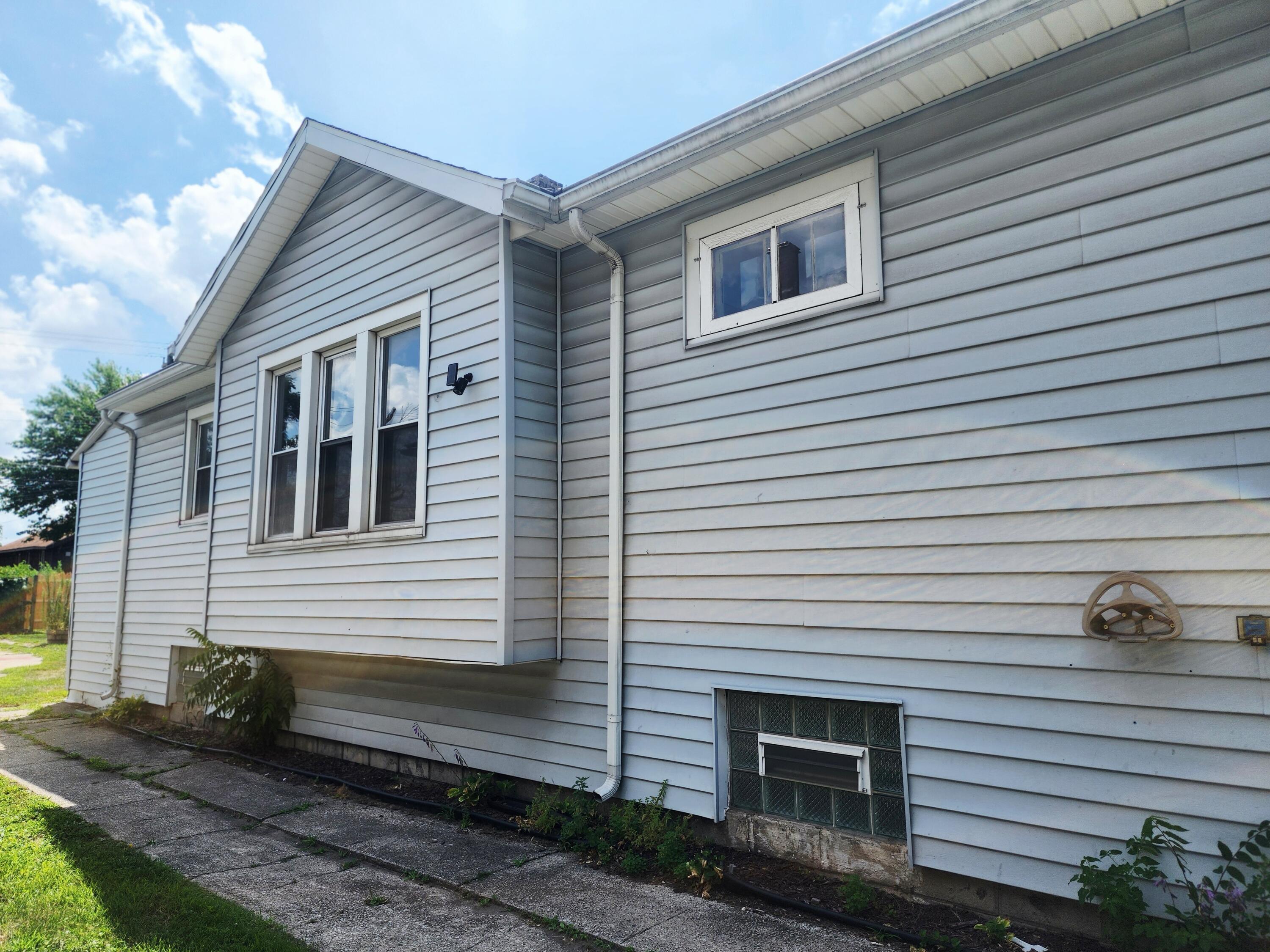 934 Field Street Hammond, IN 46320 - Photo 3 of 18 3000x2250