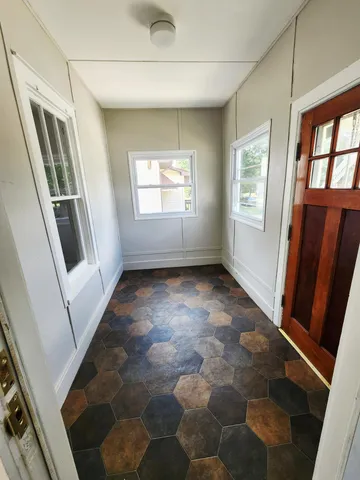 $149,900 | 934 Field Street, Hammond, IN 46320