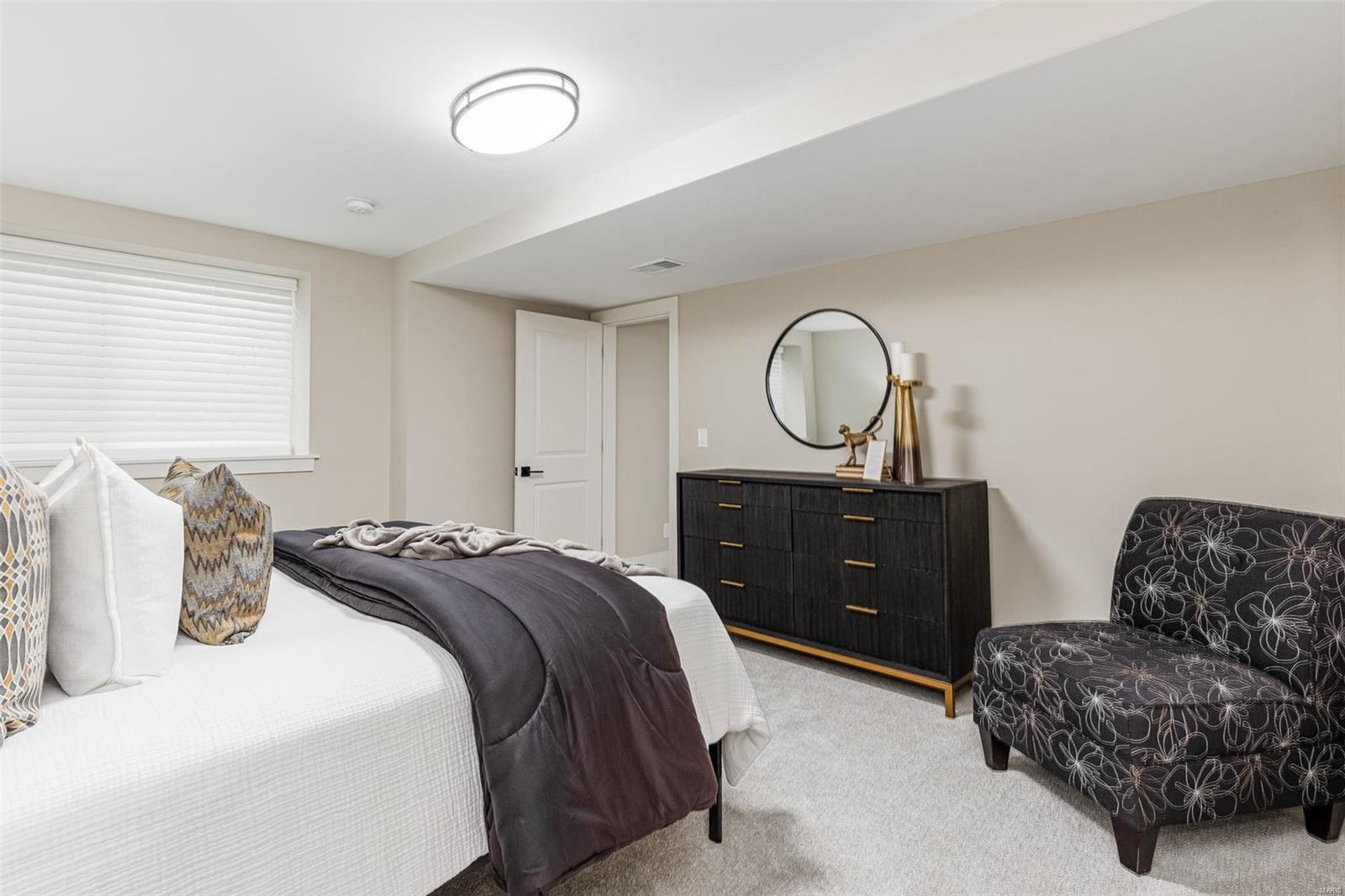 2001 North Geyer Road St. Louis, MO 63131 - Photo 54 of 67 Gallery Image 54