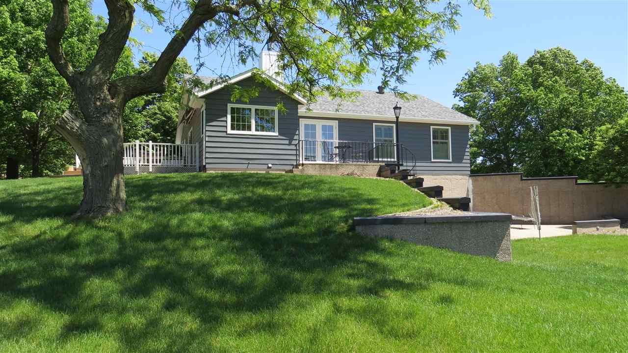 3875 Pro Road Northeast Solon, IA 52333 - Photo 4 of 32 Gallery Image 4