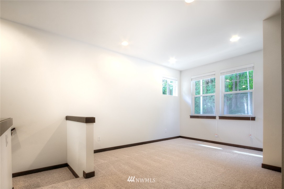 17621 3rd Avenue Southeast, Unit 17 Bothell, WA 98012 - Photo 8 of 10 Gallery Image 8
