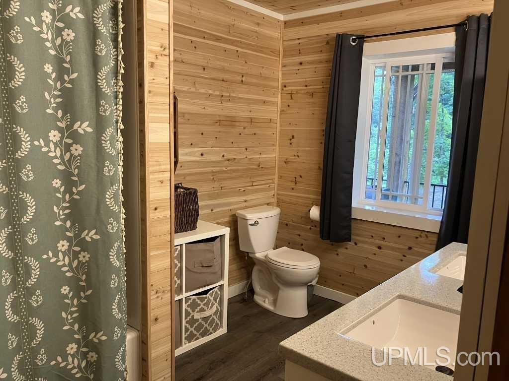 N3395 Raspberry Lane Munising, MI 49862 - Photo 24 of 47 Gallery Image 24