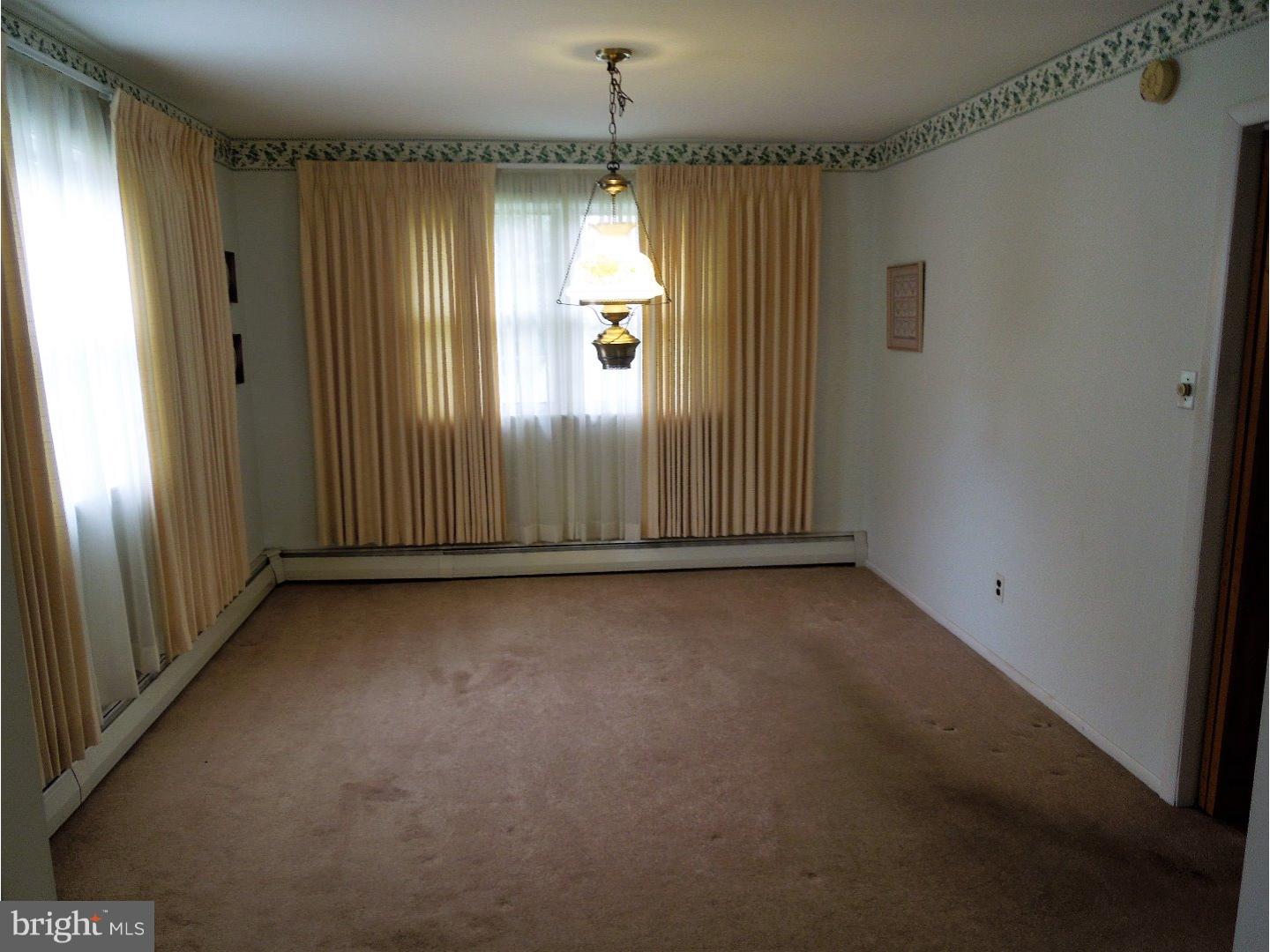 276 Manor Road Harleysville, PA 19438 - Photo 11 of 23 Dining Room