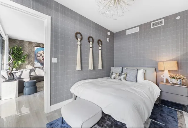 $9,500 | 1451 Brickell Avenue, Unit 2505, Miami, FL 33131