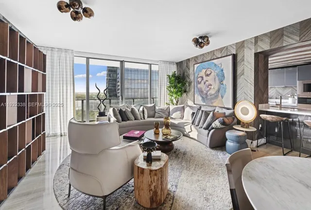 $9,500 | 1451 Brickell Avenue, Unit 2505, Miami, FL 33131