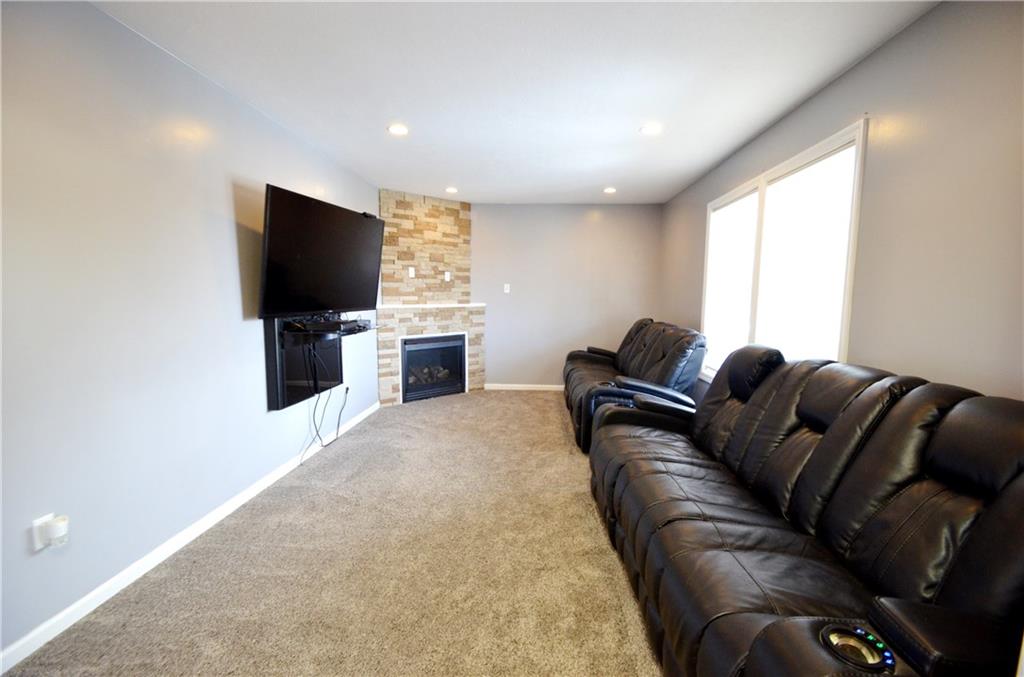 635 A Spring Street Mars, PA 16046 - Photo 6 of 24 Gallery Image 6