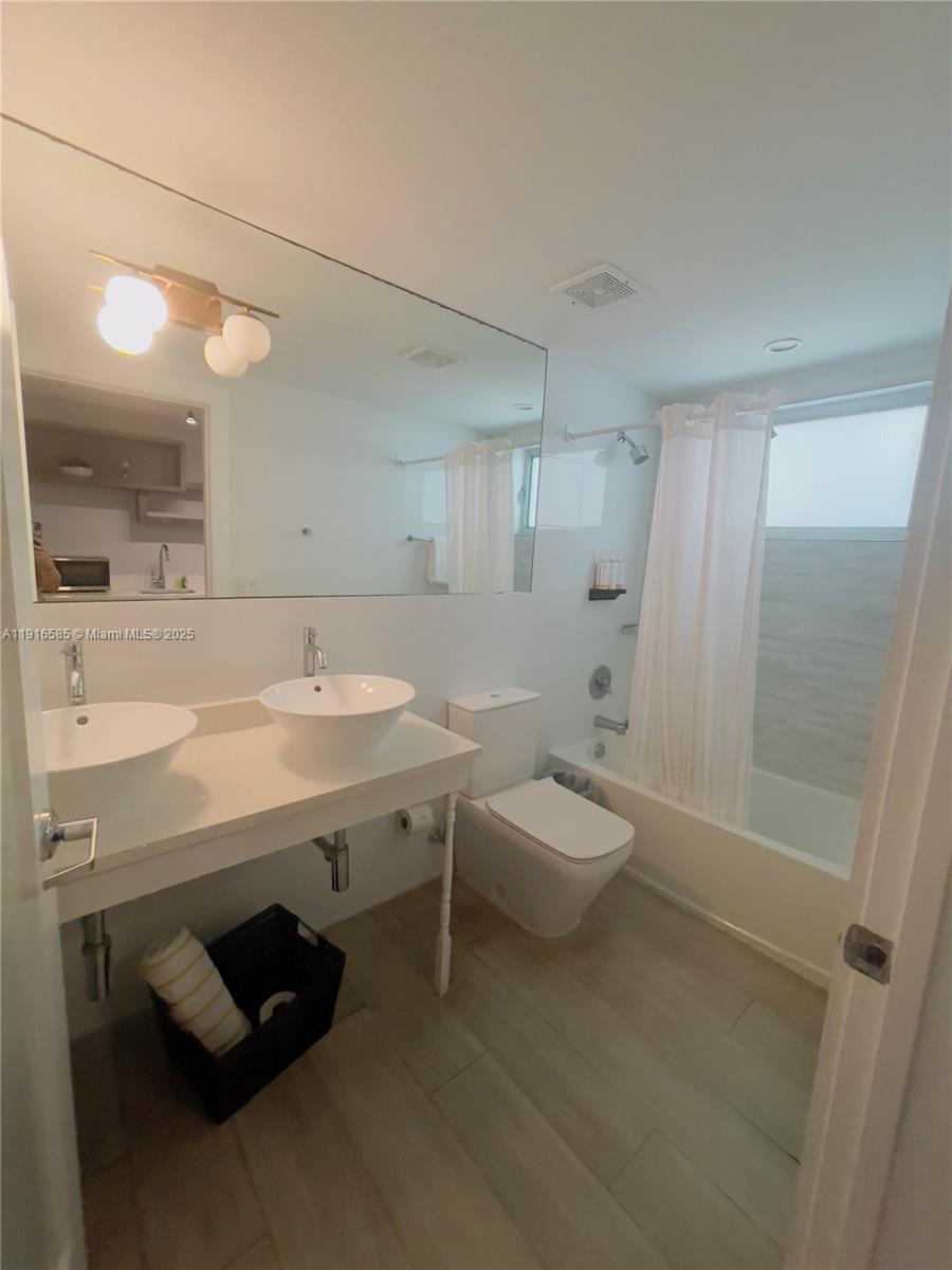 6755 Harding Avenue, Unit 817 Miami Beach, FL 33141 - Photo 7 of 8