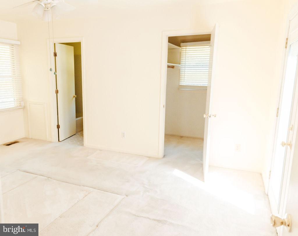 21128 Sparta Road Milford, VA 22514 - Photo 29 of 48 Master first floor