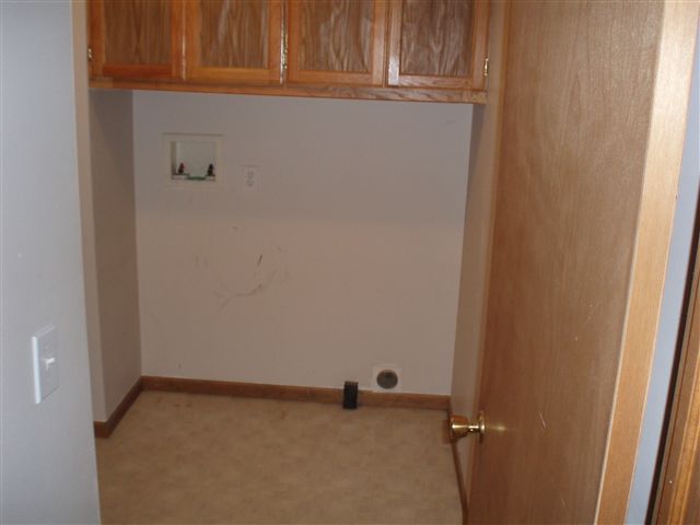 6181 Springborn Road East China, MI 48054 - Photo 24 of 30 31080112-23.JPG