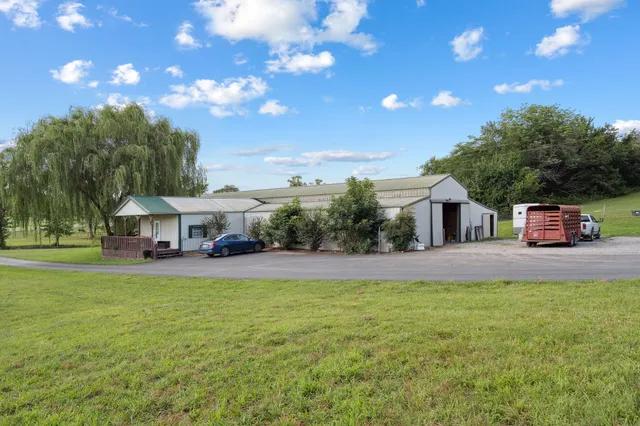 $1,790,000 | 2131 Highway 130, Shelbyville, TN 37160