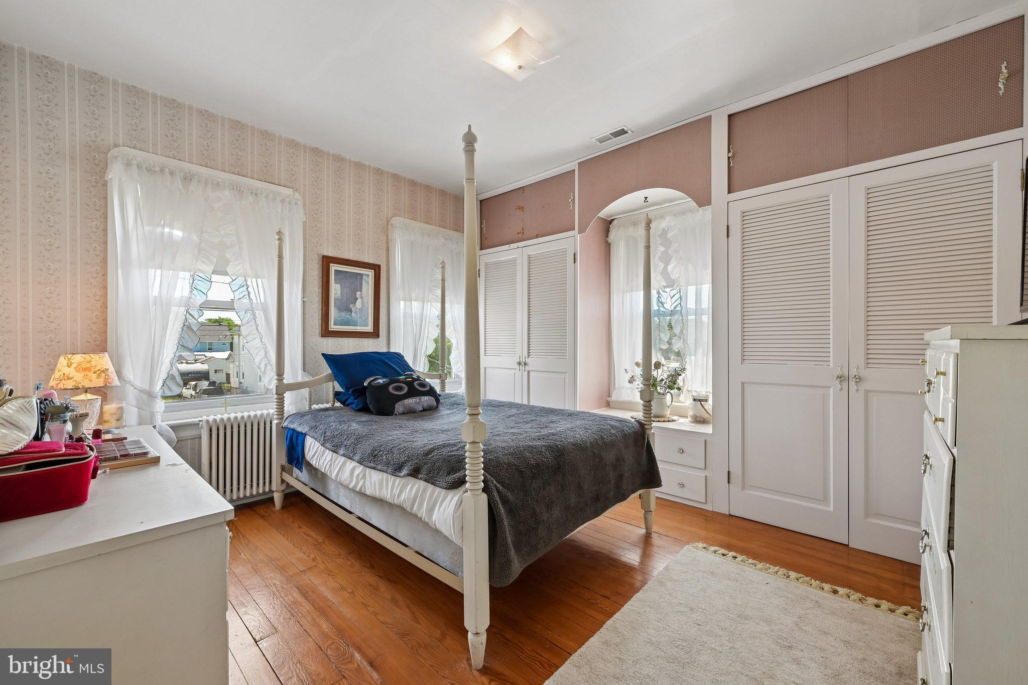 228 Heulings Avenue Riverside, NJ 08075 - Photo 16 of 24 2nd Bedroom