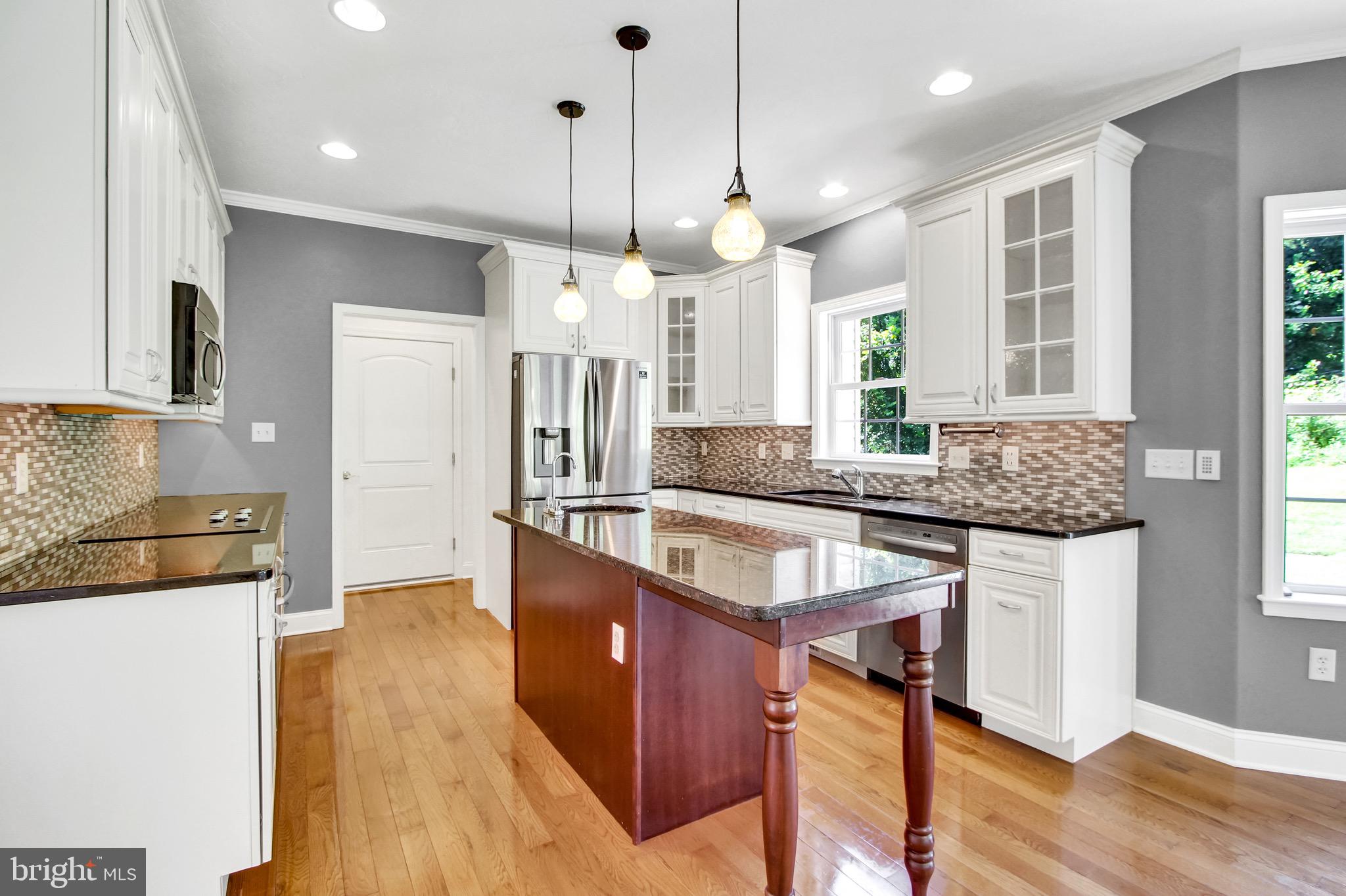 3839 Pleasant Valley Road York, PA 17406 - Photo 14 of 38 Gallery Image 14