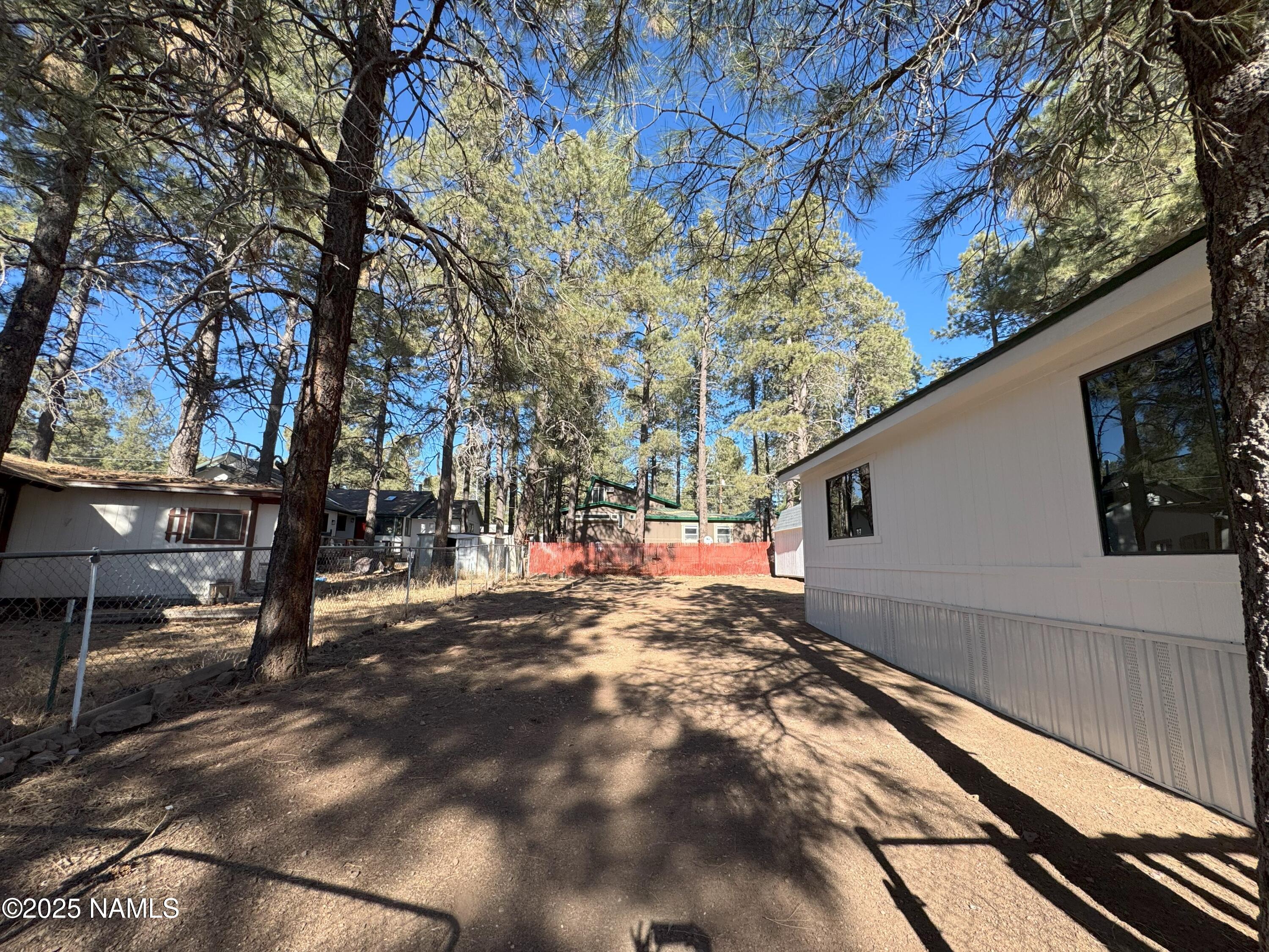 3258 Mesa Trail Flagstaff, AZ 86005 - Photo 30 of 35 side yard