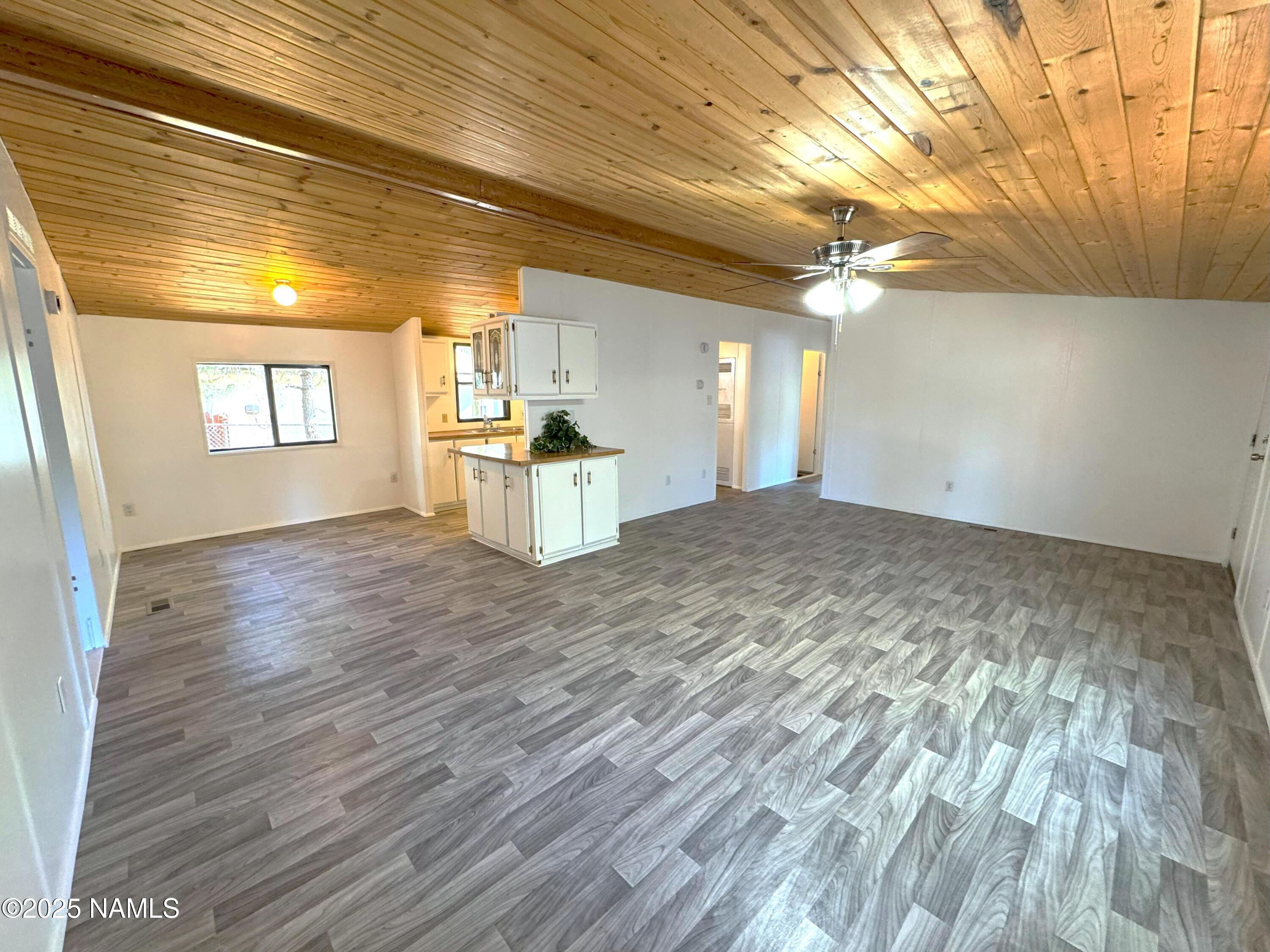 3258 Mesa Trail Flagstaff, AZ 86005 - Photo 6 of 35 living room2