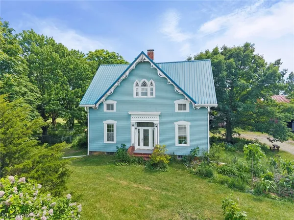 $699,900 | 38599 Norwalk Road, Wellington, OH 44090