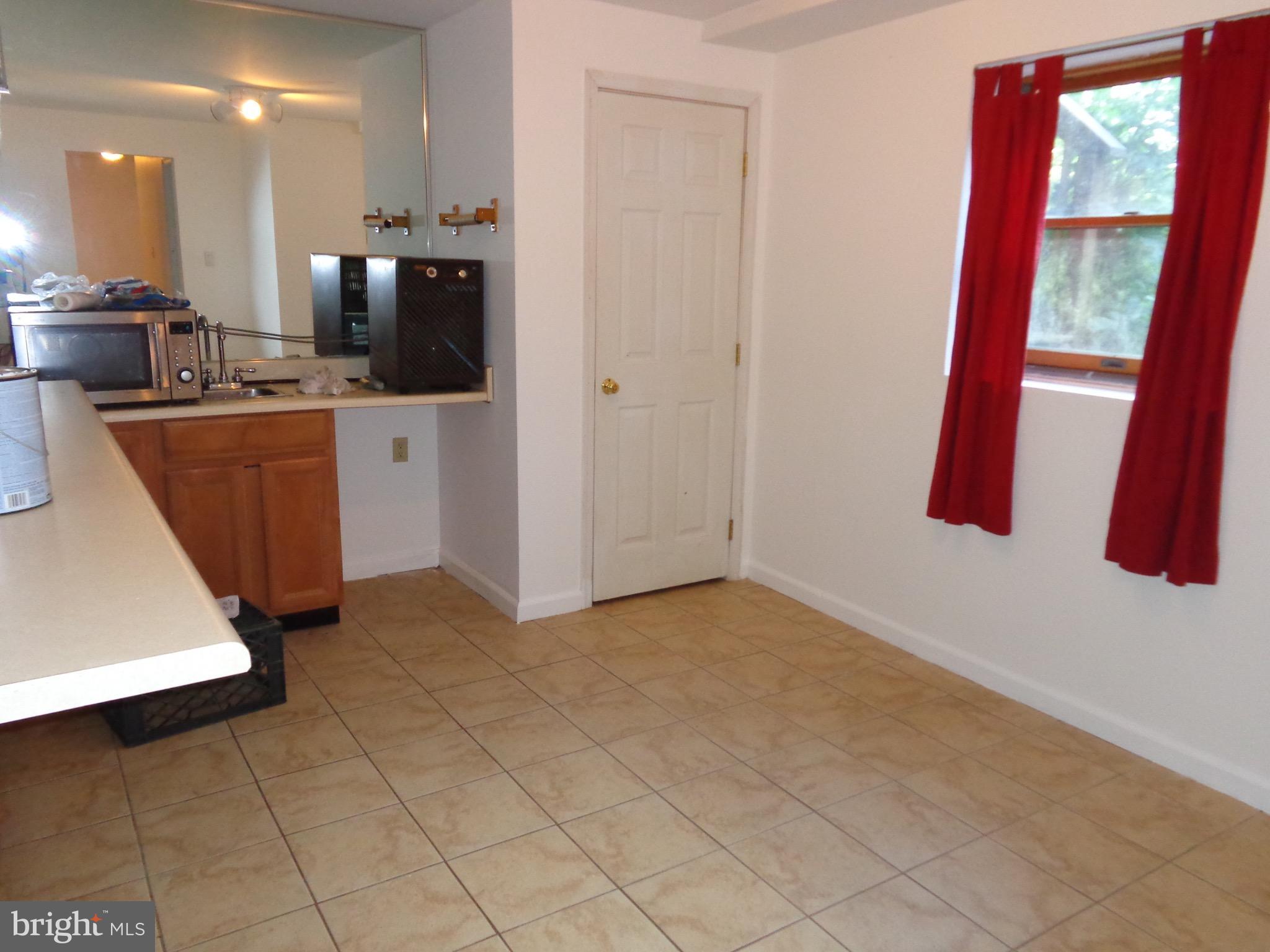 88 Long View Road Linden, VA 22642 - Photo 18 of 30 Studio area - wet bar area - multi purpose room