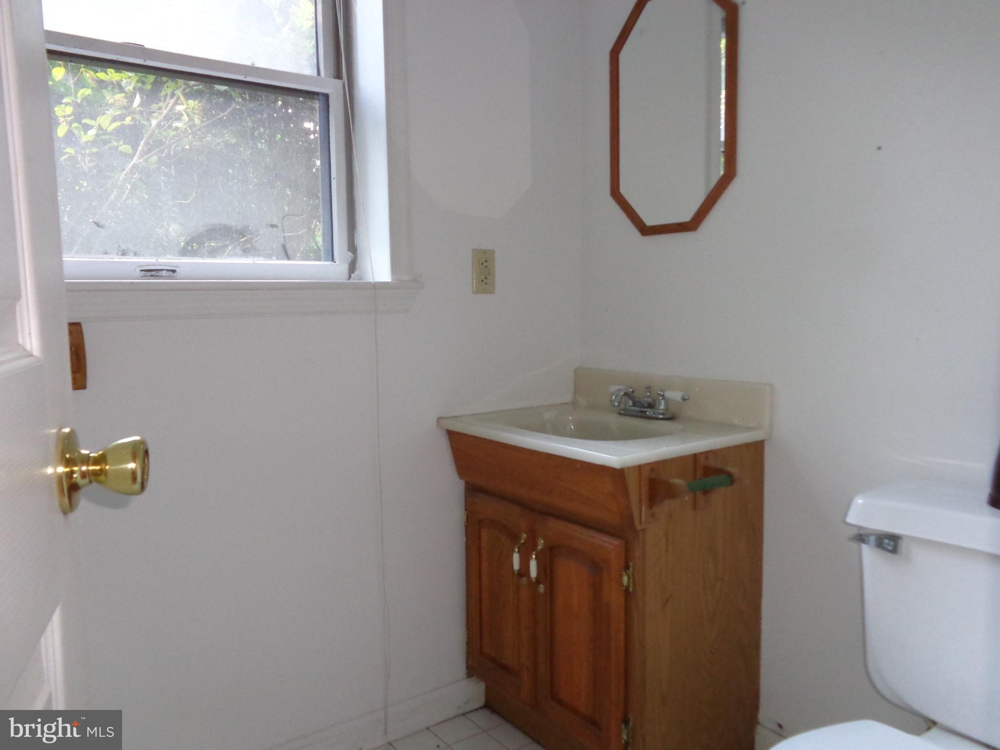 88 Long View Road Linden, VA 22642 - Photo 19 of 30 Bath