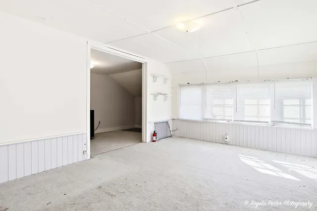 $249,900 | 814 North River Road, McHenry, IL 60051