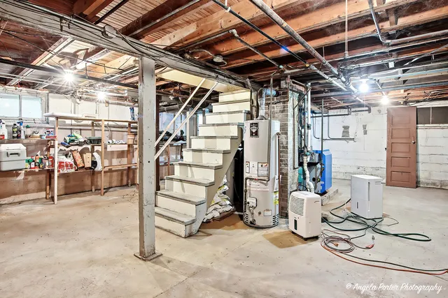 $249,900 | 814 North River Road, McHenry, IL 60051