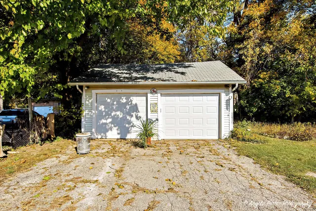 $249,900 | 814 North River Road, McHenry, IL 60051