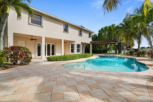 $8,800 | 926 Marina Drive, Unit 926, Weston, FL 33327