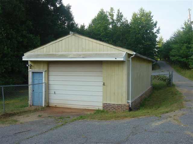 211 Becky Gibson Road Greer, SC 29651 - Photo 15 of 15