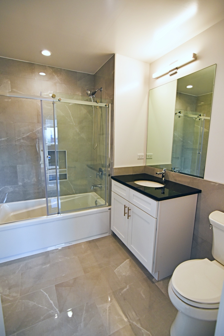 3833 North Broadway, Unit 512 Chicago, IL 60613 - Photo 5 of 12