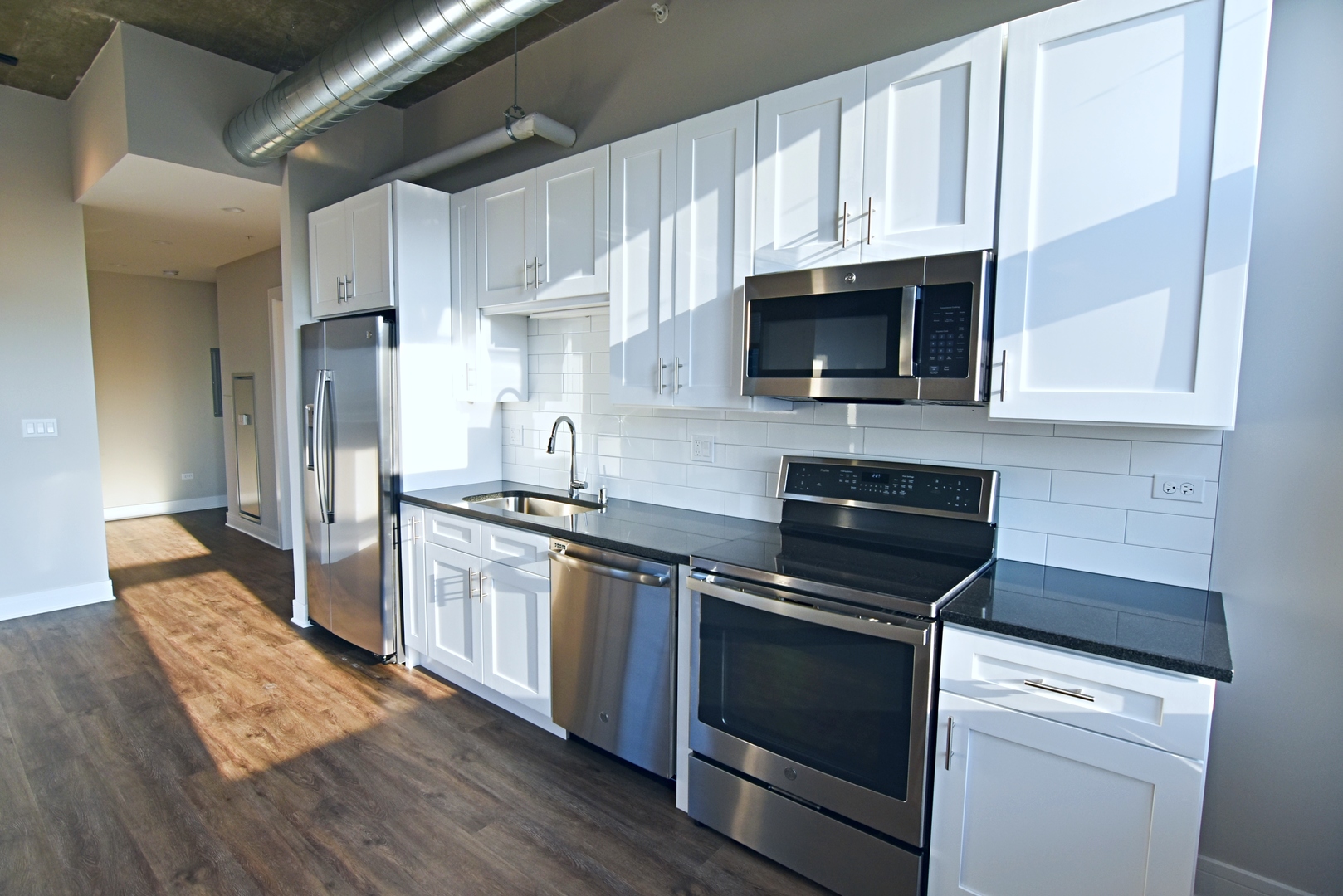 3833 North Broadway, Unit 512 Chicago, IL 60613 - Photo 6 of 12