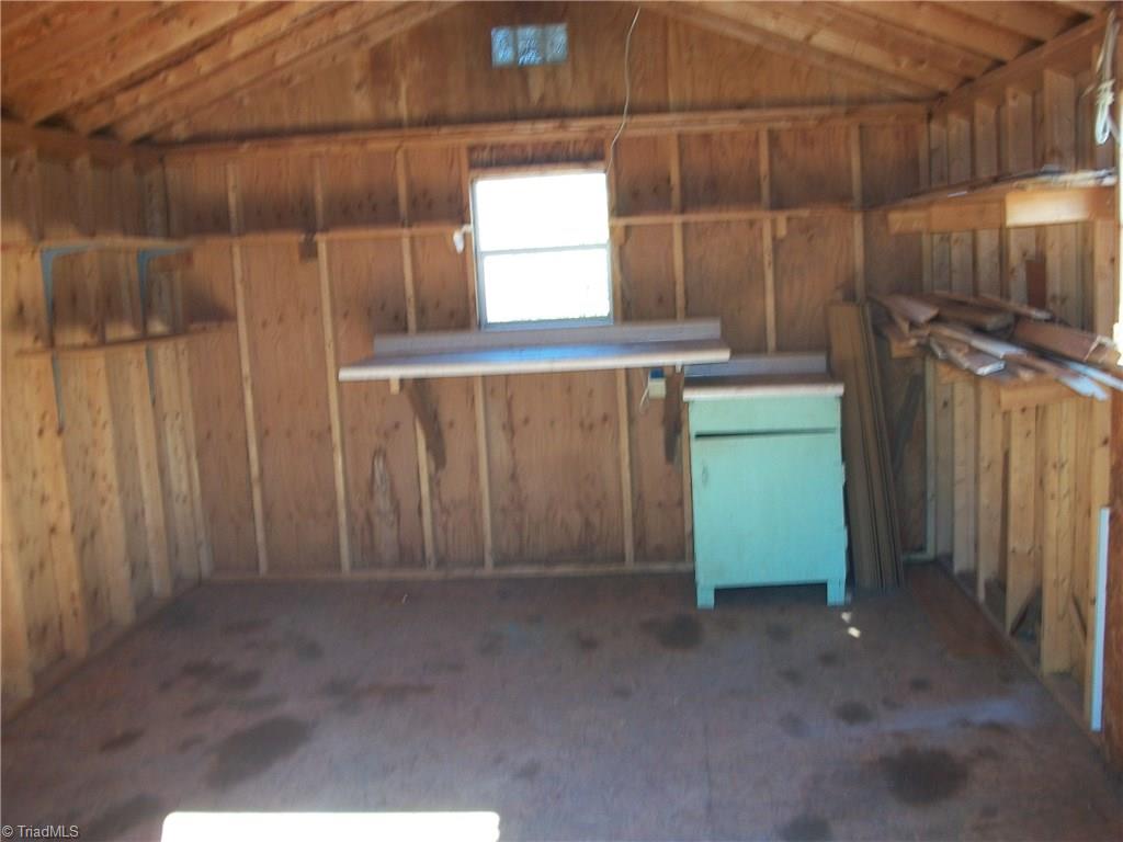 6541 Morgan Ford Road Axton, VA 24054 - Photo 8 of 15 Gallery Image 8