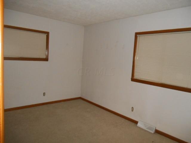 3727 Noe Bixby Road Columbus, OH 43232 - Photo 12 of 14