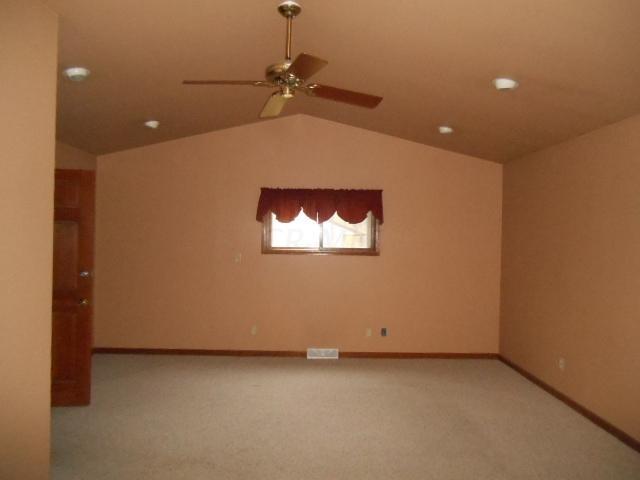 3727 Noe Bixby Road Columbus, OH 43232 - Photo 8 of 14