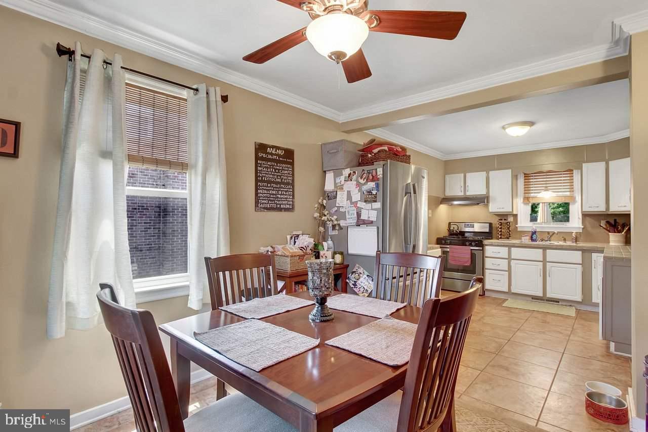 344 Edgewood Road York, PA 17402 - Photo 11 of 25 Gallery Image 11