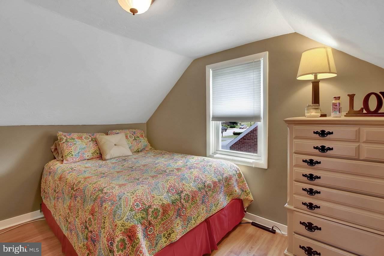 344 Edgewood Road York, PA 17402 - Photo 15 of 25 Gallery Image 15