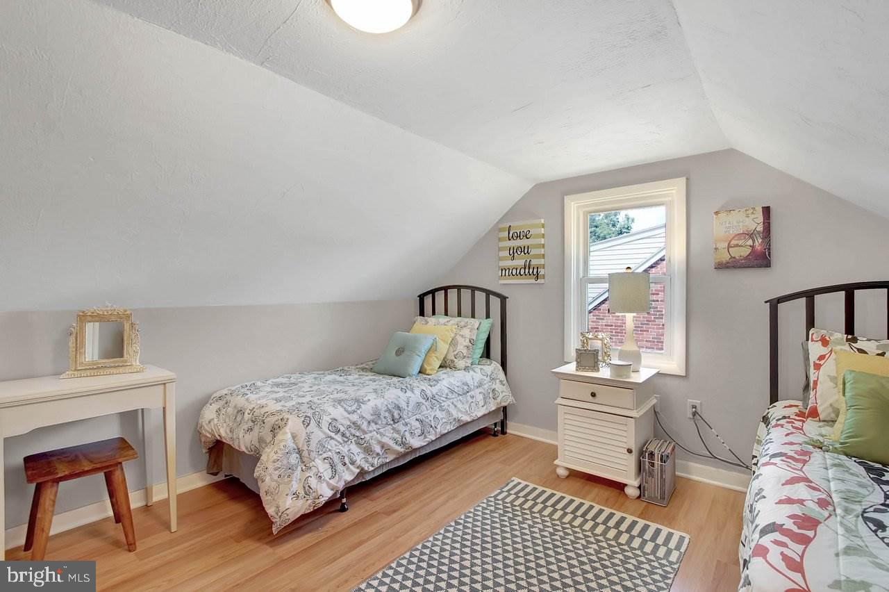 344 Edgewood Road York, PA 17402 - Photo 17 of 25 Gallery Image 17