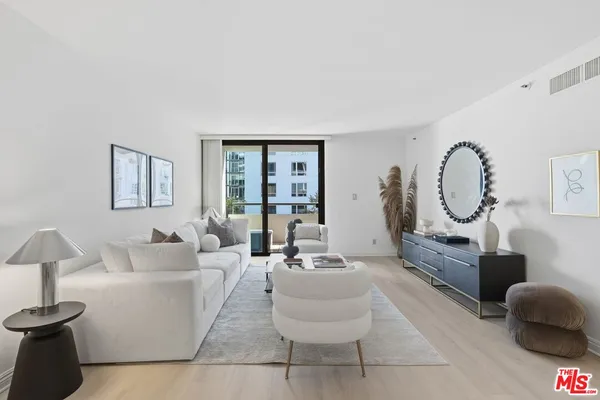 $599,000 | 600 West 9th Street, Unit 513, Los Angeles, CA 90015