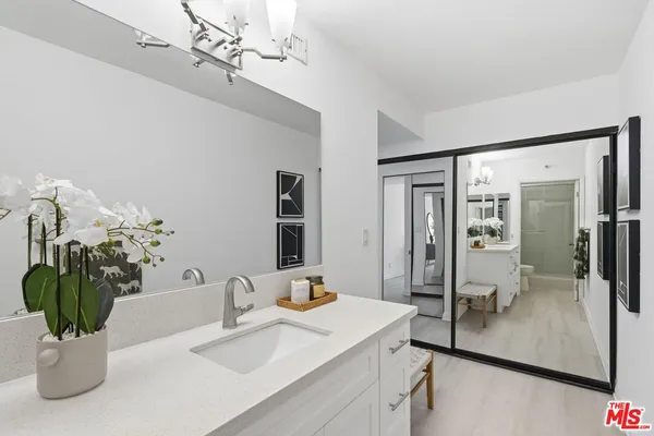 $599,000 | 600 West 9th Street, Unit 513, Los Angeles, CA 90015