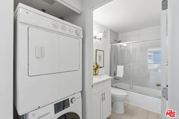 $599,000 | 600 West 9th Street, Unit 513, Los Angeles, CA 90015