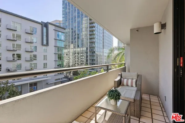 $599,000 | 600 West 9th Street, Unit 513, Los Angeles, CA 90015