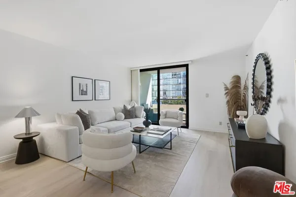 $599,000 | 600 West 9th Street, Unit 513, Los Angeles, CA 90015