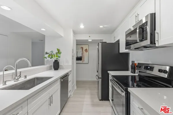 $599,000 | 600 West 9th Street, Unit 513, Los Angeles, CA 90015