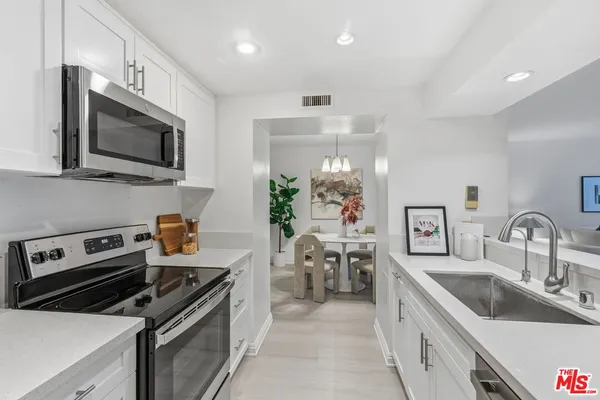 $599,000 | 600 West 9th Street, Unit 513, Los Angeles, CA 90015
