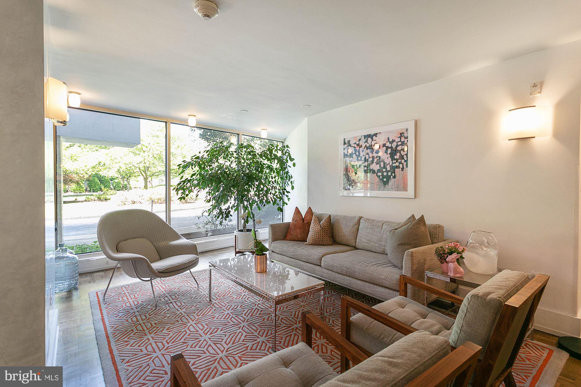 4000 Tunlaw Road Northwest, Unit 418 Washington, DC 20007 - Photo 26 of 40 Common Sitting Area