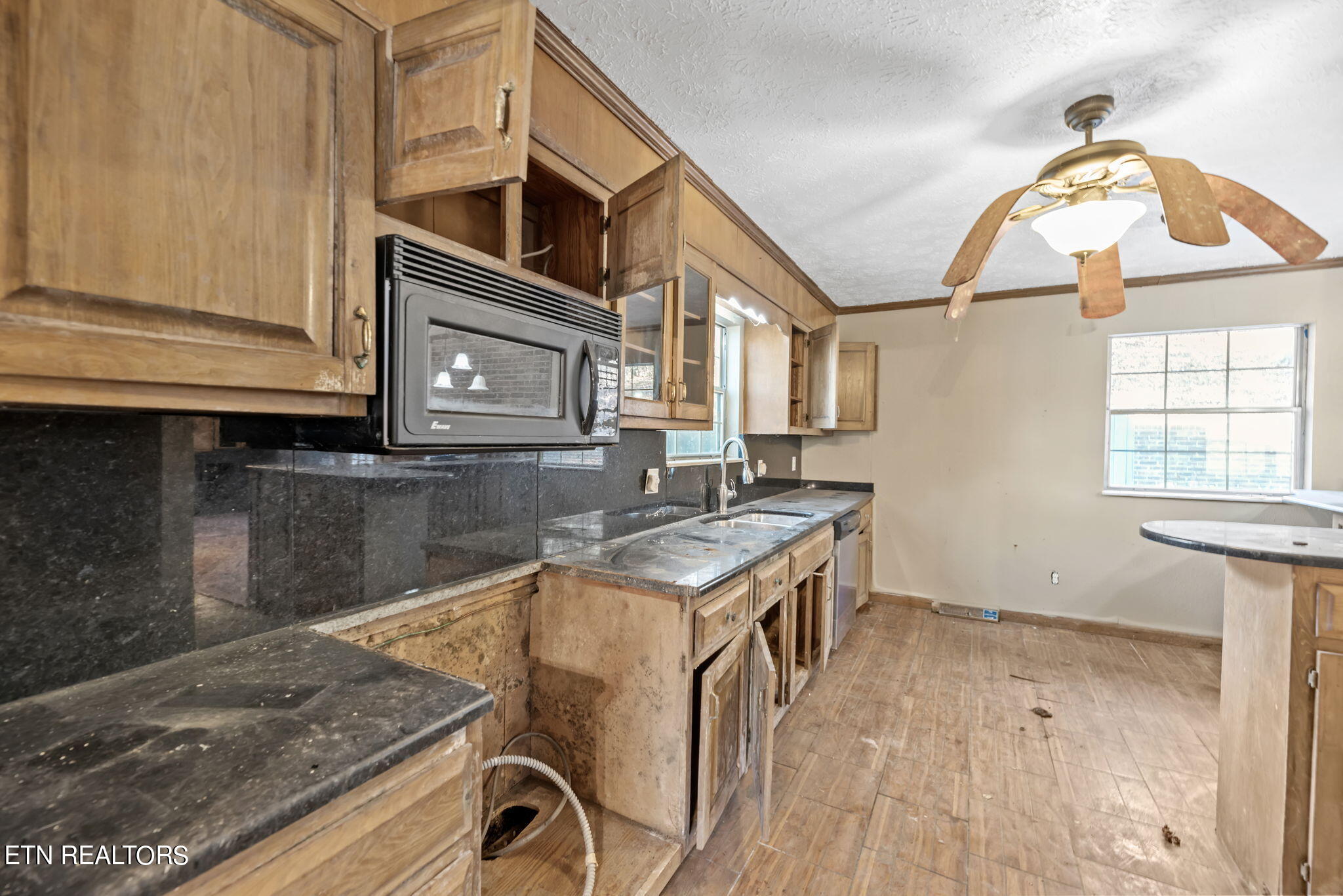 234 Gum Hollow Road Oak Ridge, TN 37830 - Photo 10 of 31 10-web-or-mls-GmHllw234 (33)