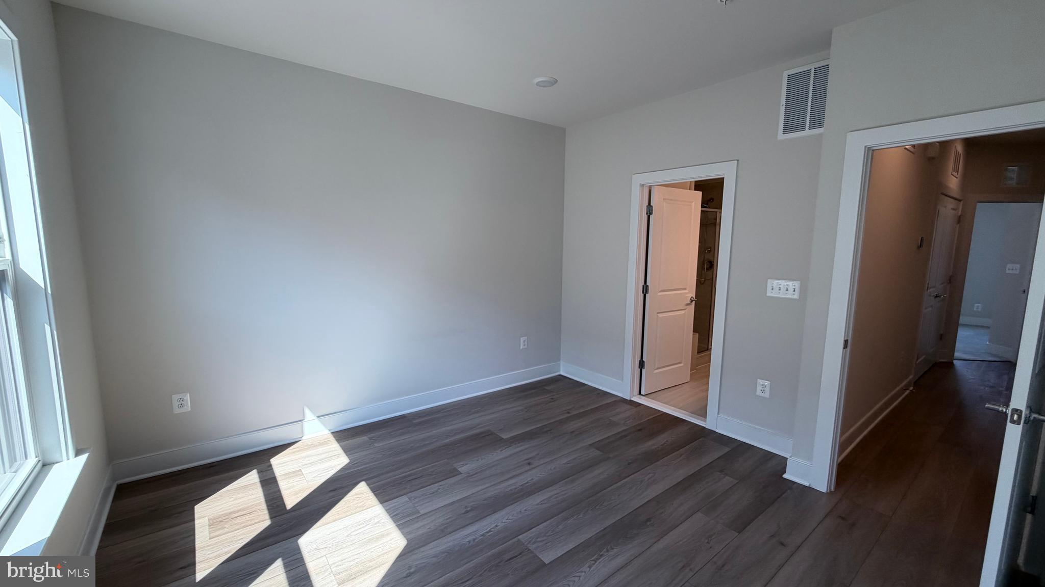 12742 Verdant Way Reston, VA 20191 - Photo 18 of 35