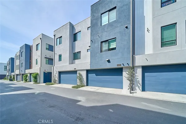 $1,349,000 | 16330 Moonstone Circle, Tustin, CA 92782