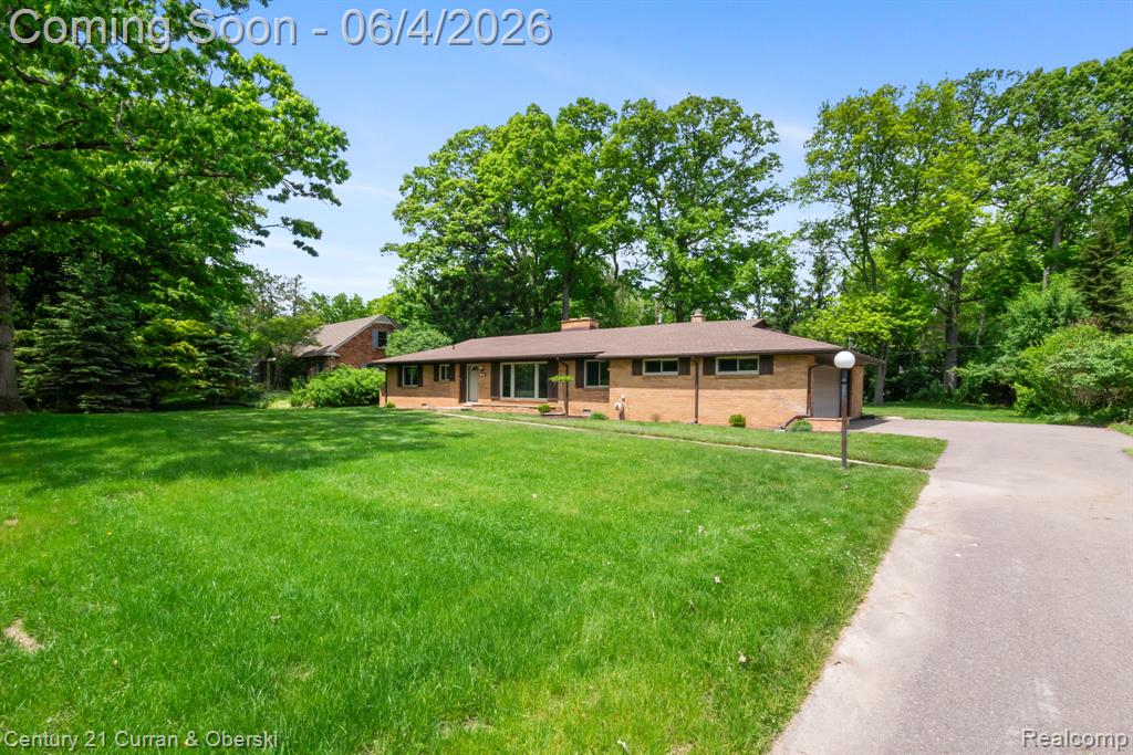 36634 West Lyman Road Farmington, MI 48331 - Photo 2 of 53 Gallery Image 2