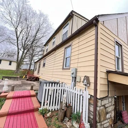 $275,000 | 832 West 30th Street, Independence, MO 64055